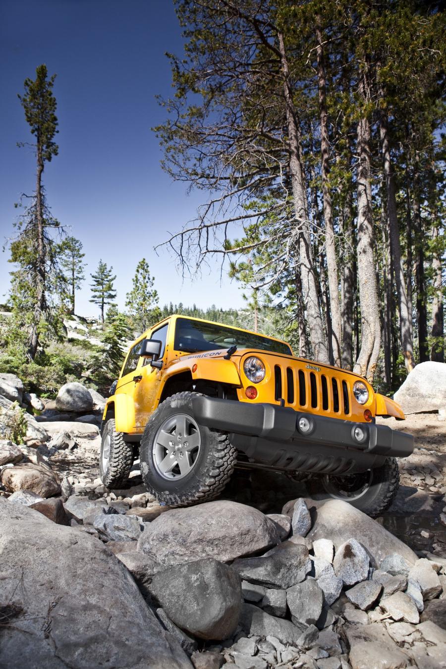  Jeep Wrangler Rubicon 2012 года  (фото 6 из 14)